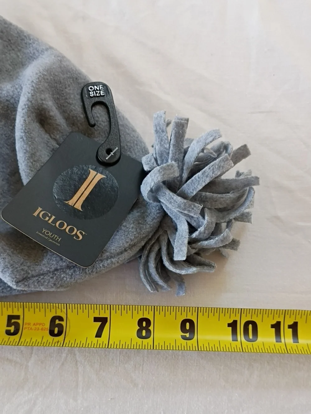 NWT Igloos Youth Fleece Pom Beanie - Light Gray One Size Fits Most Winter Hat